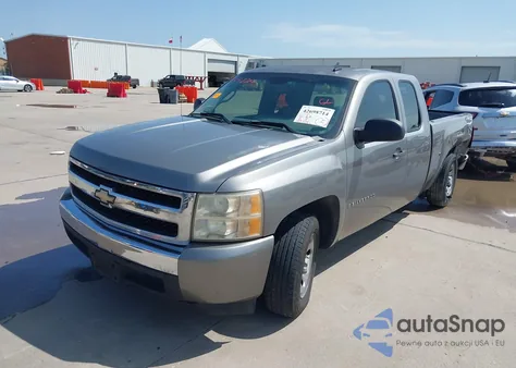 2008 Chevrolet Silverado 1500 Work Truck z USA, uszkodzony, nr VIN 2GCEC19C181243297